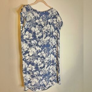 Club Monaco 100% Silk Blue and White Print Dress - Size 4‎